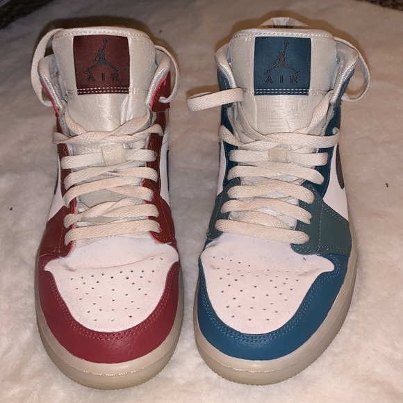 Jordan 1 Mid (Anti-Gravity Machines) size U.S Women’s 7.5 - Picture 2 of 7